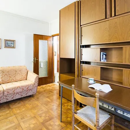 Grazioso Appartamentino A Due Passi Dalla Pista Ciclabile Con Giardino E Garage Σαν Ρέμο