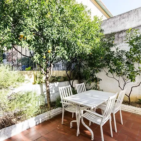 Grazioso Appartamentino A Due Passi Dalla Pista Ciclabile Con Giardino E Garage Lägenhet