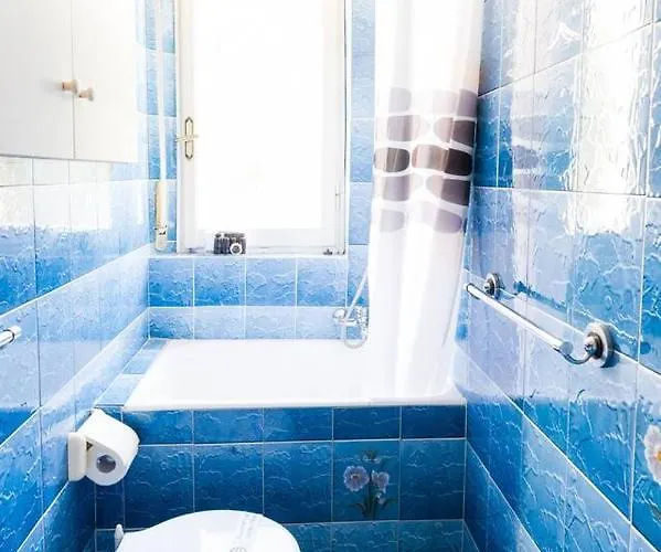 Grazioso Appartamentino A Due Passi Dalla Pista Ciclabile Con Giardino E Garage * Sanremo